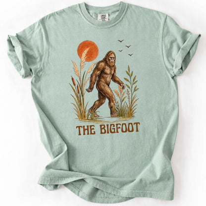 Vintage Bigfoot T-Shirt – Sasquatch Nature Graphic Premium Shirt