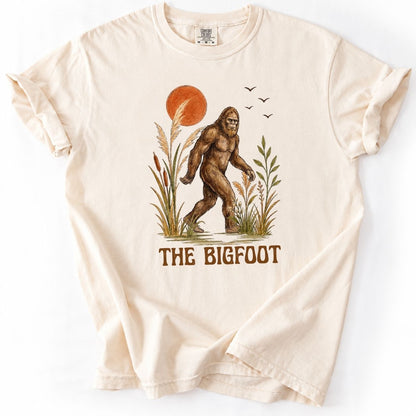 Vintage Bigfoot T-Shirt – Sasquatch Nature Graphic Premium Shirt